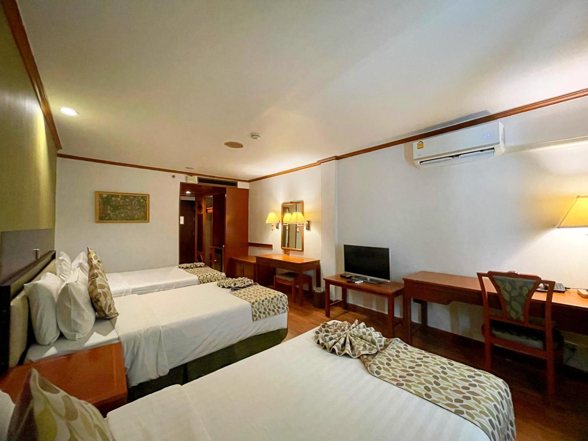 Arawana Regency Park Sukhumvit Hotel Banguecoque Exterior foto