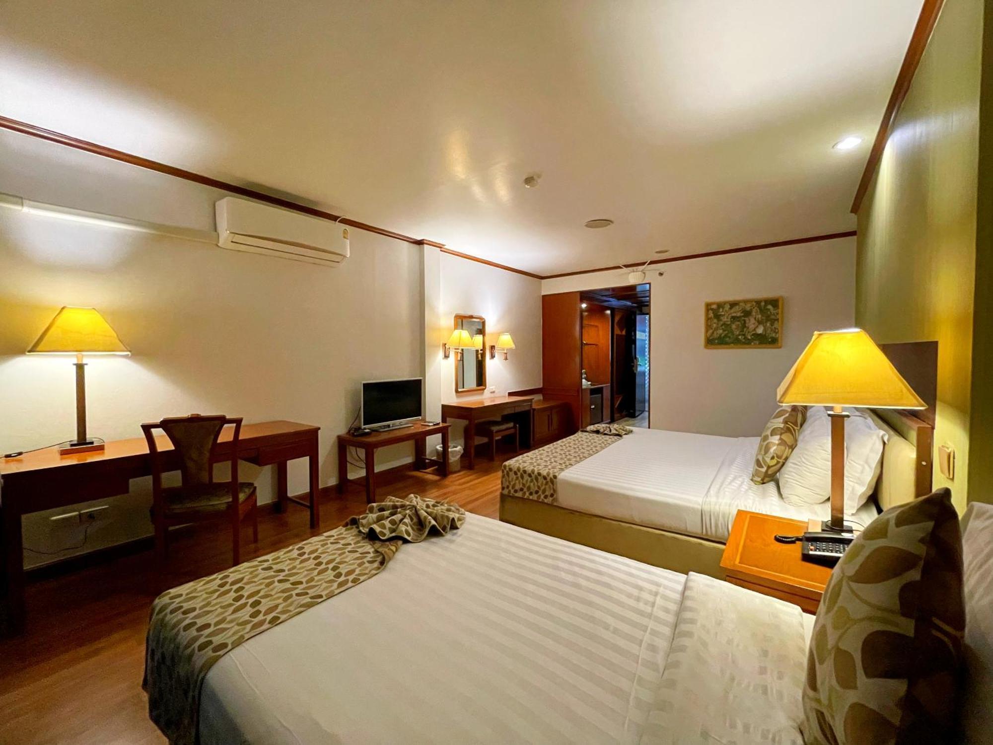 Arawana Regency Park Sukhumvit Hotel Banguecoque Exterior foto