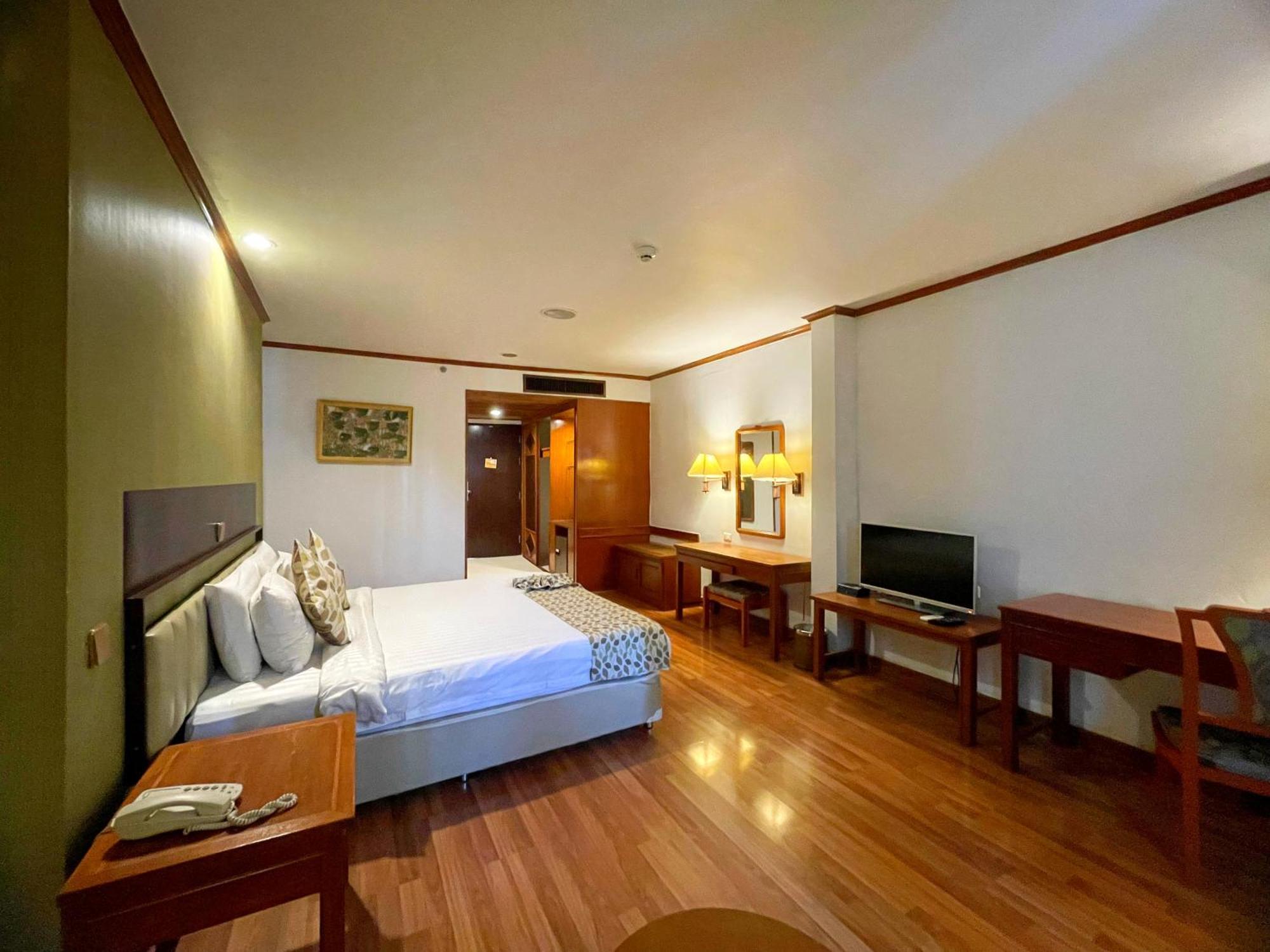 Arawana Regency Park Sukhumvit Hotel Banguecoque Exterior foto