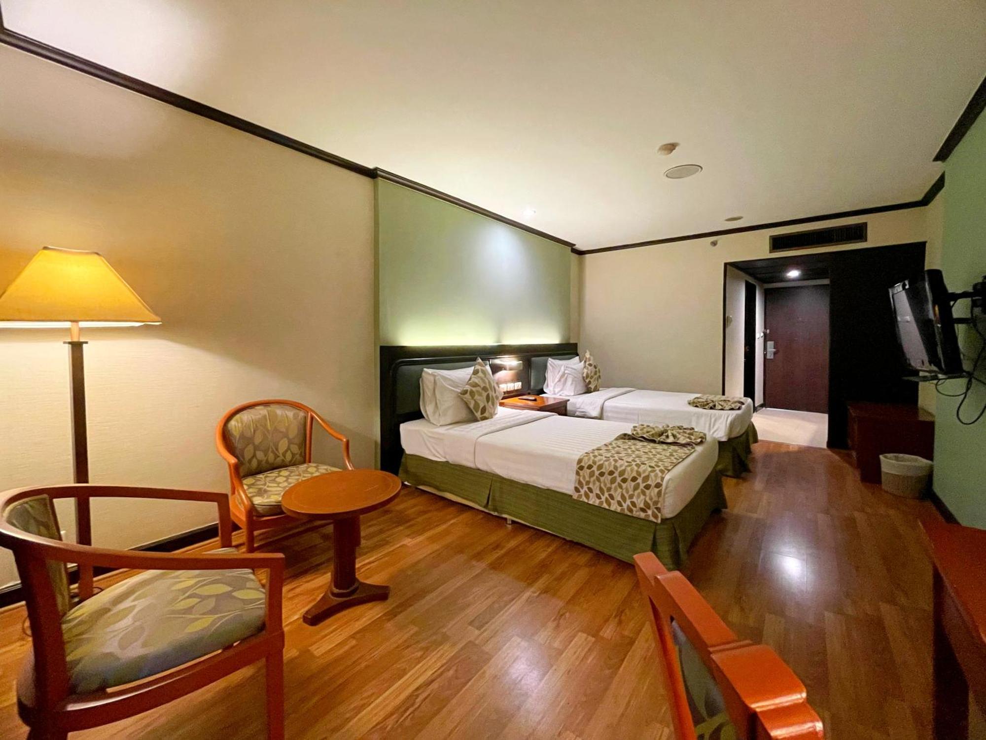 Arawana Regency Park Sukhumvit Hotel Banguecoque Exterior foto