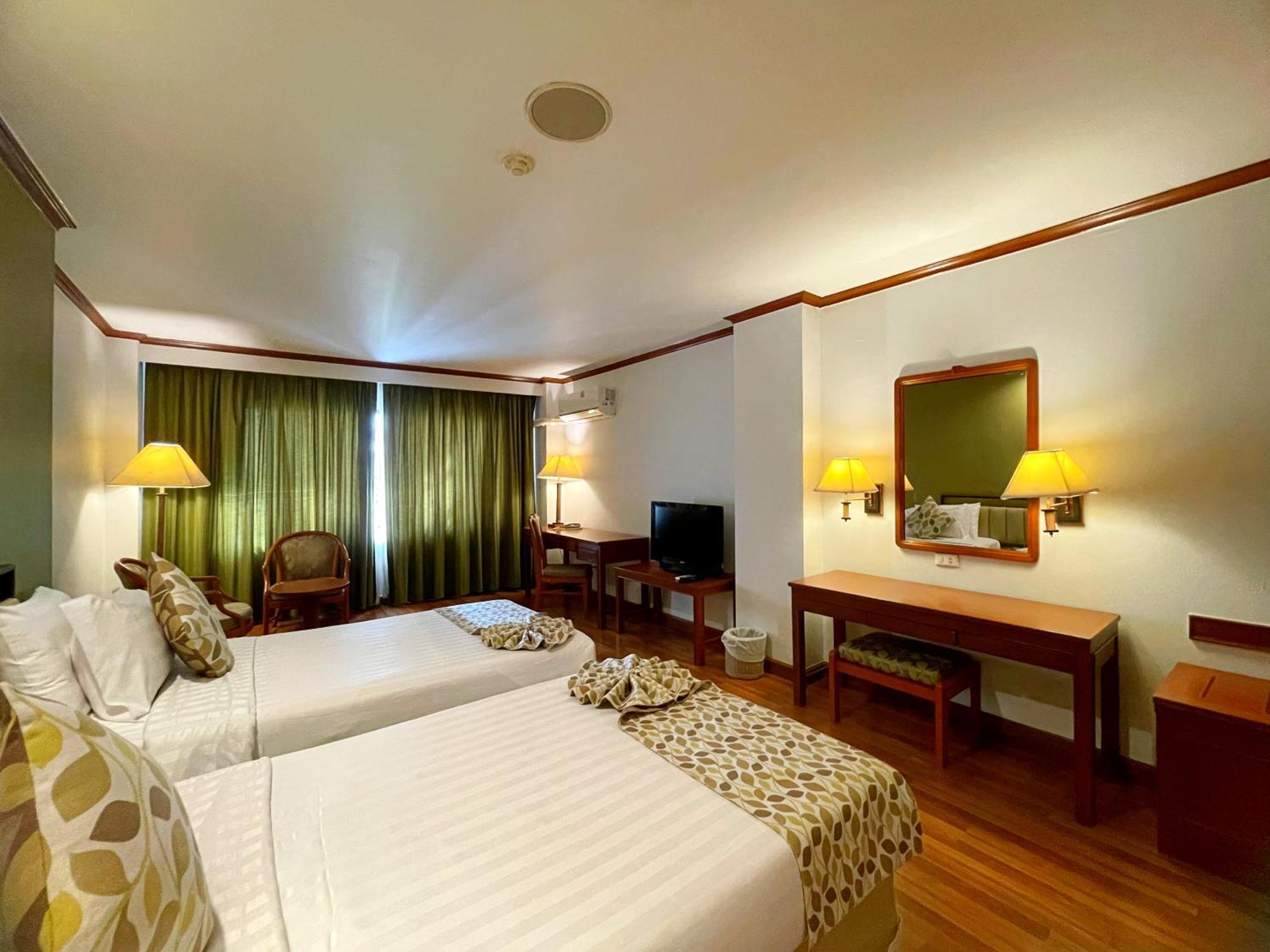Arawana Regency Park Sukhumvit Hotel Banguecoque Exterior foto