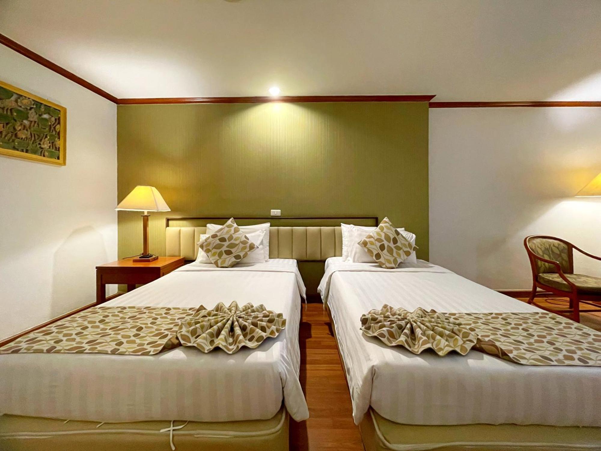 Arawana Regency Park Sukhumvit Hotel Banguecoque Exterior foto