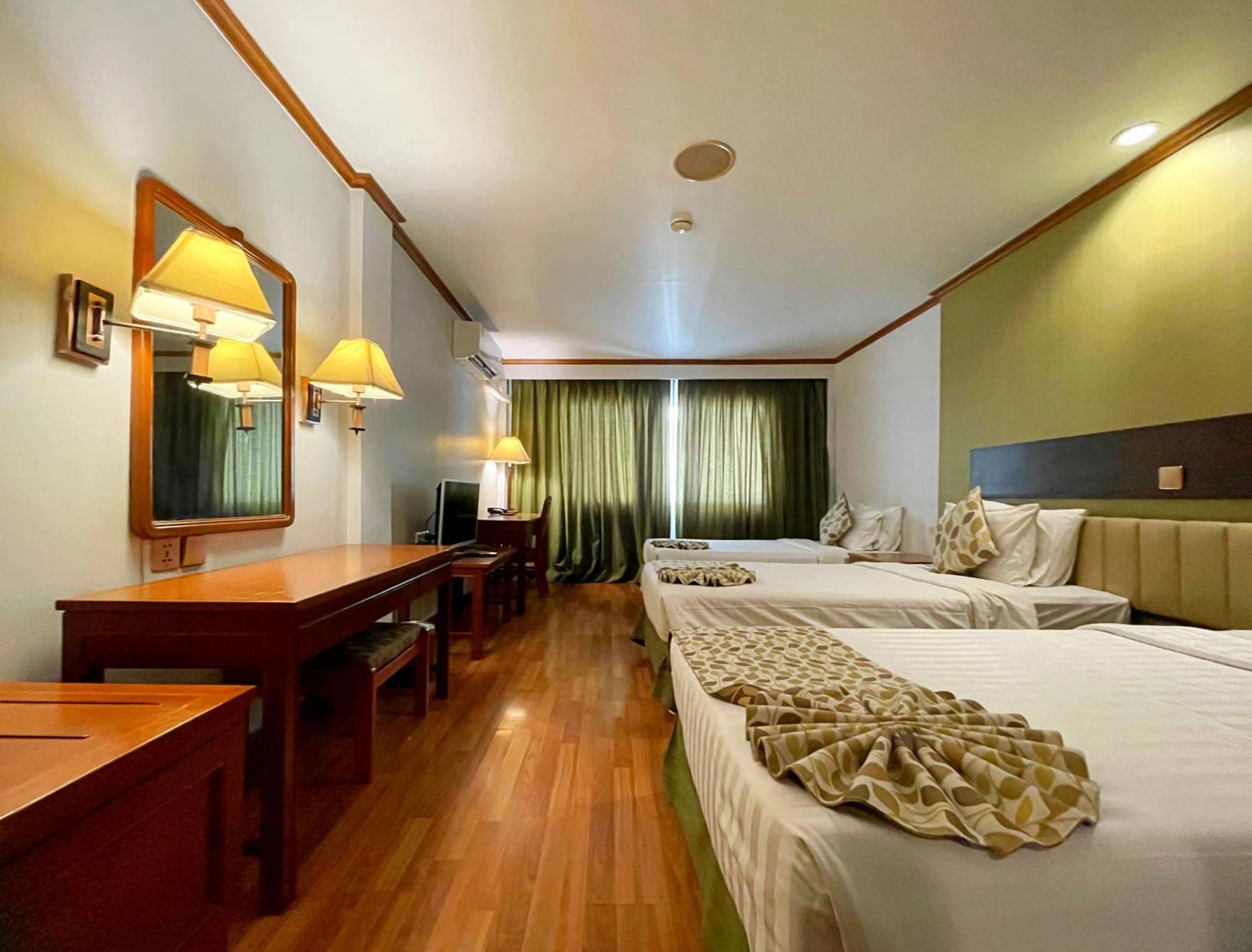 Arawana Regency Park Sukhumvit Hotel Banguecoque Exterior foto