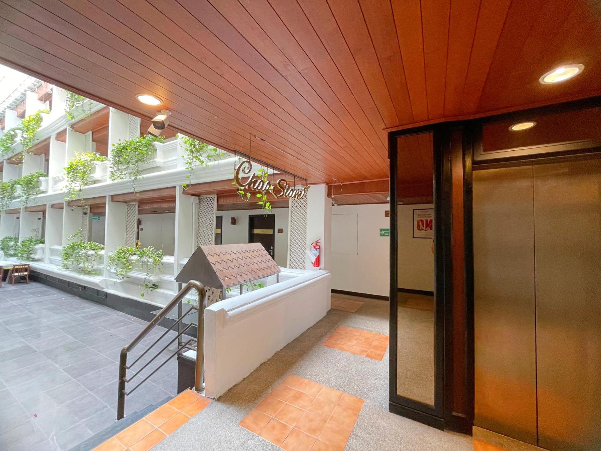 Arawana Regency Park Sukhumvit Hotel Banguecoque Exterior foto