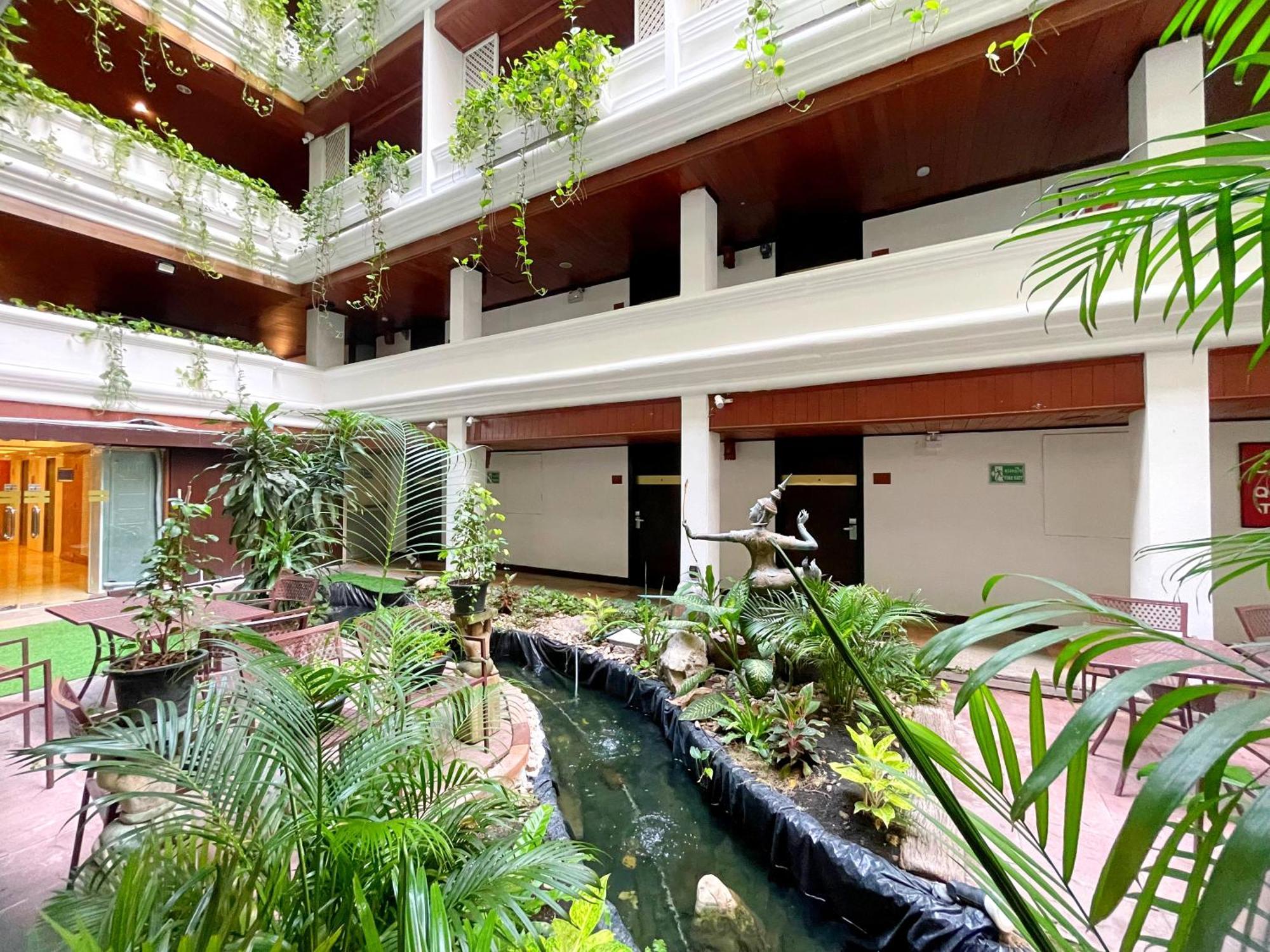 Arawana Regency Park Sukhumvit Hotel Banguecoque Exterior foto
