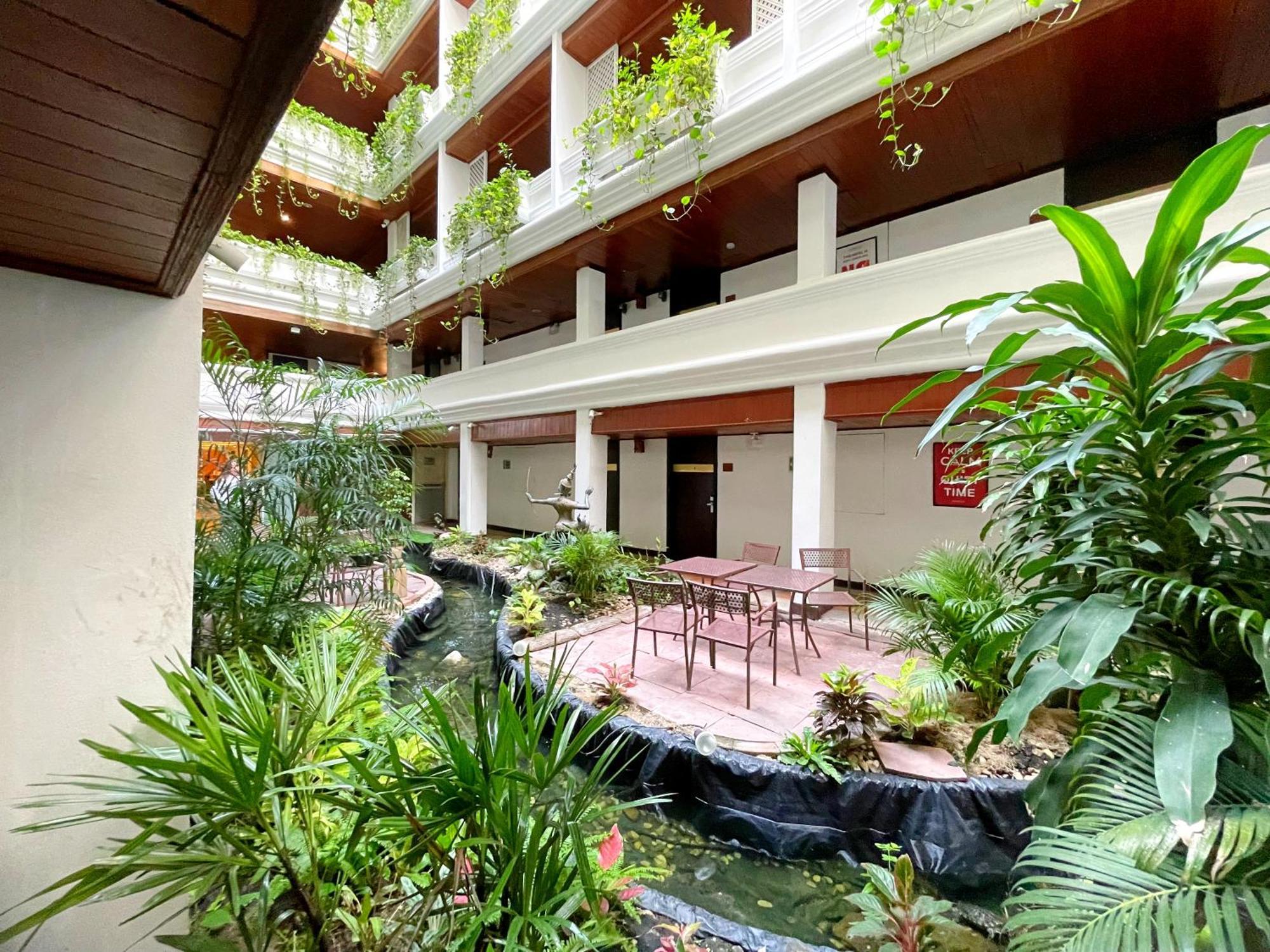 Arawana Regency Park Sukhumvit Hotel Banguecoque Exterior foto