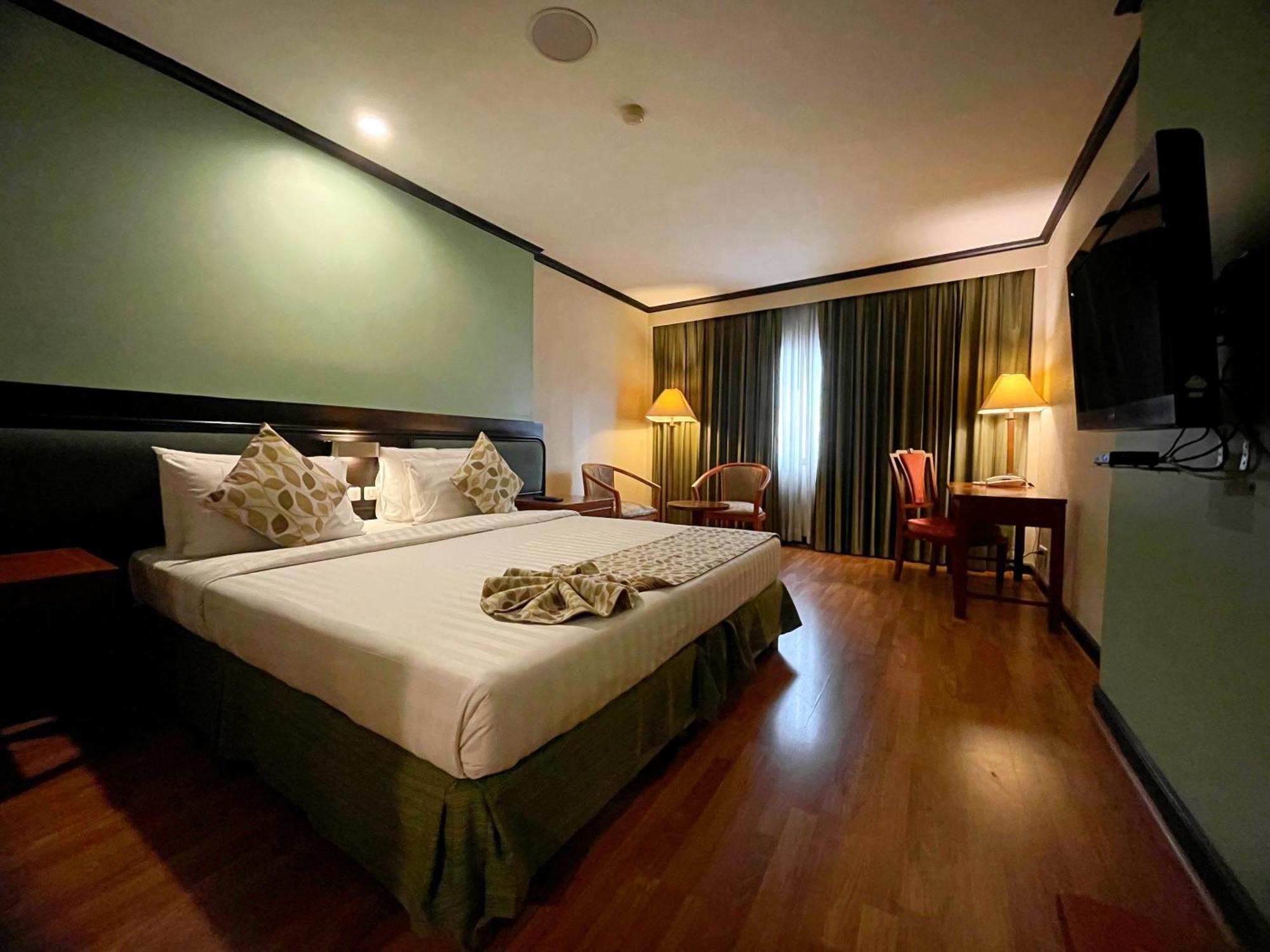 Arawana Regency Park Sukhumvit Hotel Banguecoque Exterior foto